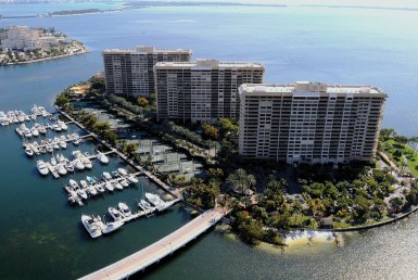 Grove Isle Coconut Grove6 Condos Bird's Eye View