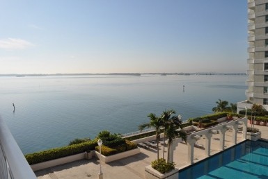 Isola Brickell Key Condos sea view