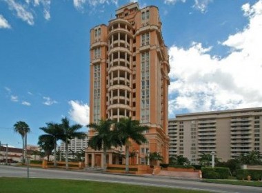 Segovia Tower Coral Gables Condos Exterior View