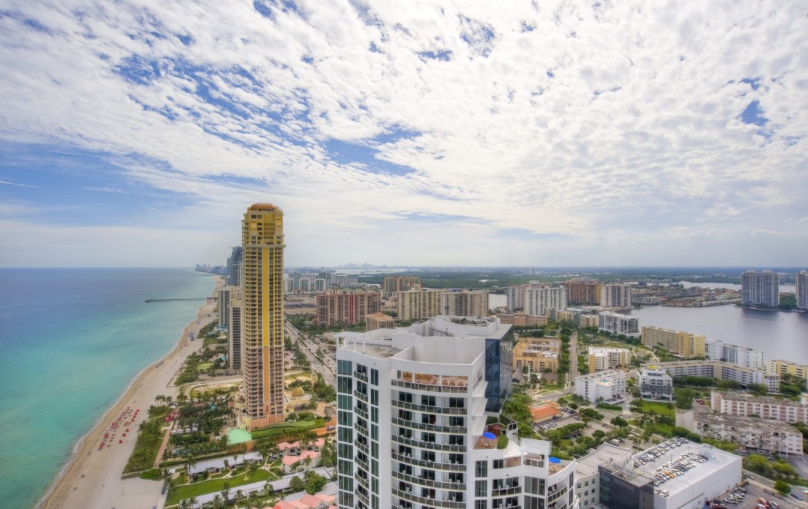 Trump Palace Sunny Isles Condos Bird's Eye View