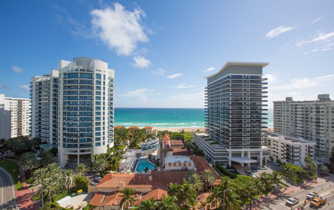 Bath Club Condos Exterior View