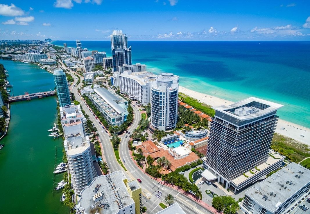 Bath Club Condos Skyline View