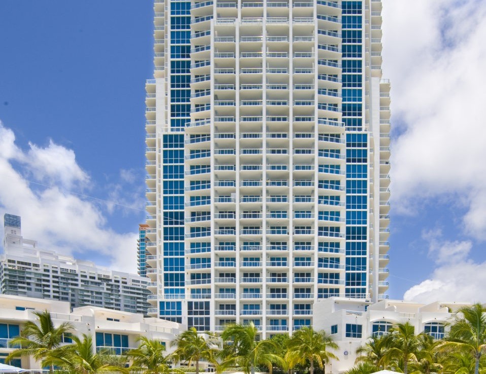 Continuum North Tower Beach Condos Skyline View