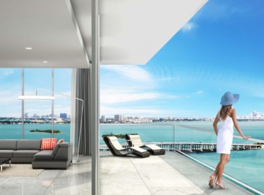 Icon Bay Condos Lake View