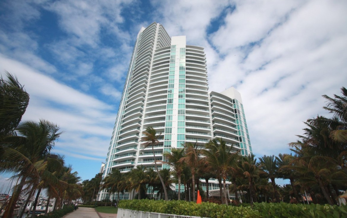 Murano at Portofino Beach Condos Building Exterior Area