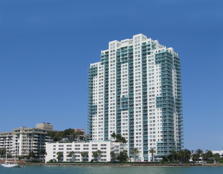 The Floridian Beach Condos Exterior View