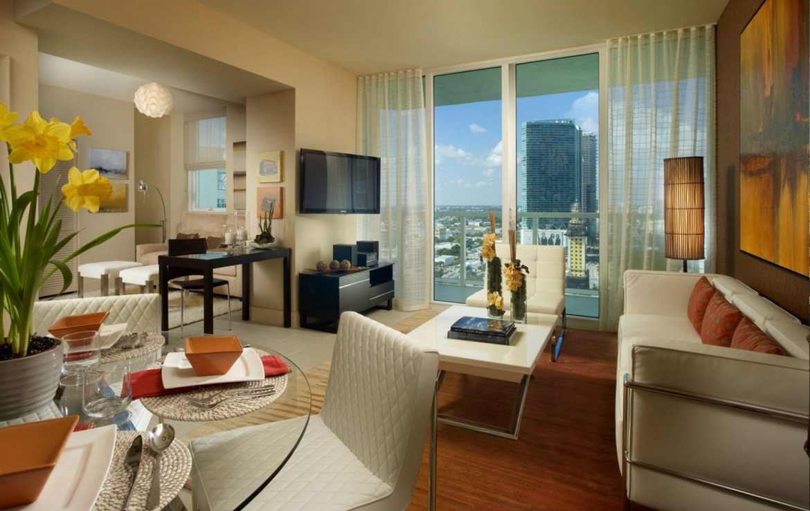 Vizcayne North Tower Condos Living Room