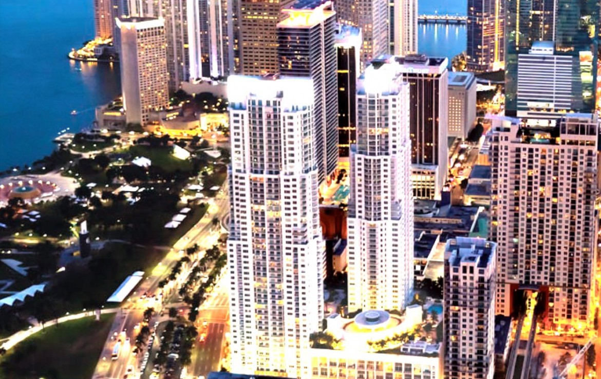 Vizcayne North Tower Condos Skyline View