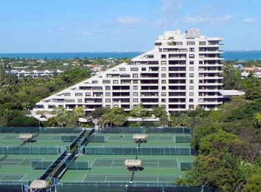 Key Colony Emerald Bay apartments for sale and rent