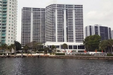 Hamptons West apartments for sale and rent