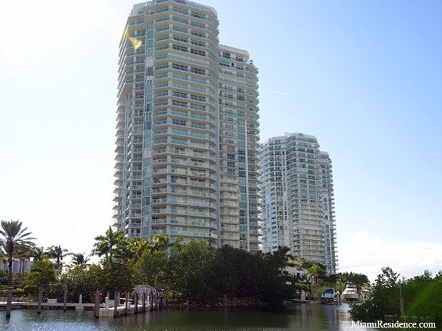 Oceania IV, V apartments for sale and rent