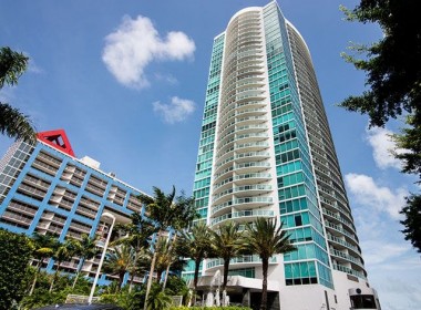 Skyline on Brickell apartments for sale and rent