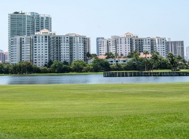 Turnberry Village apartments for sale and rent