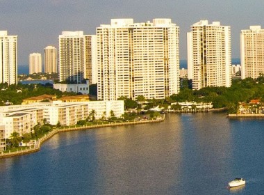 Williams Island 1000 apartments for sale and rent