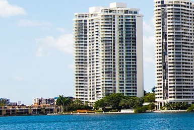 Williams Island 2600 apartments for sale and rent